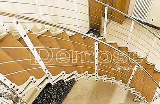 北欧风别墅楼梯的简约之美