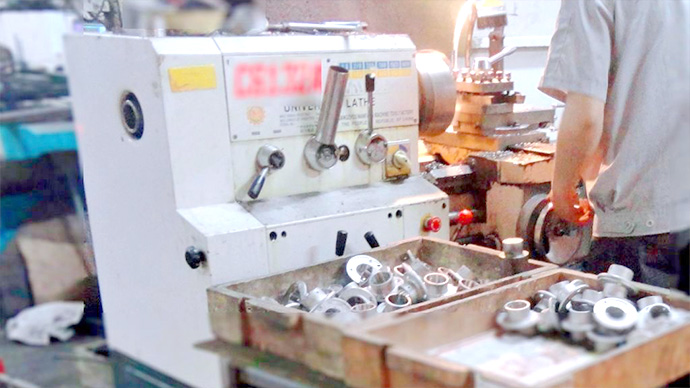 不锈钢楼梯护栏生产加工